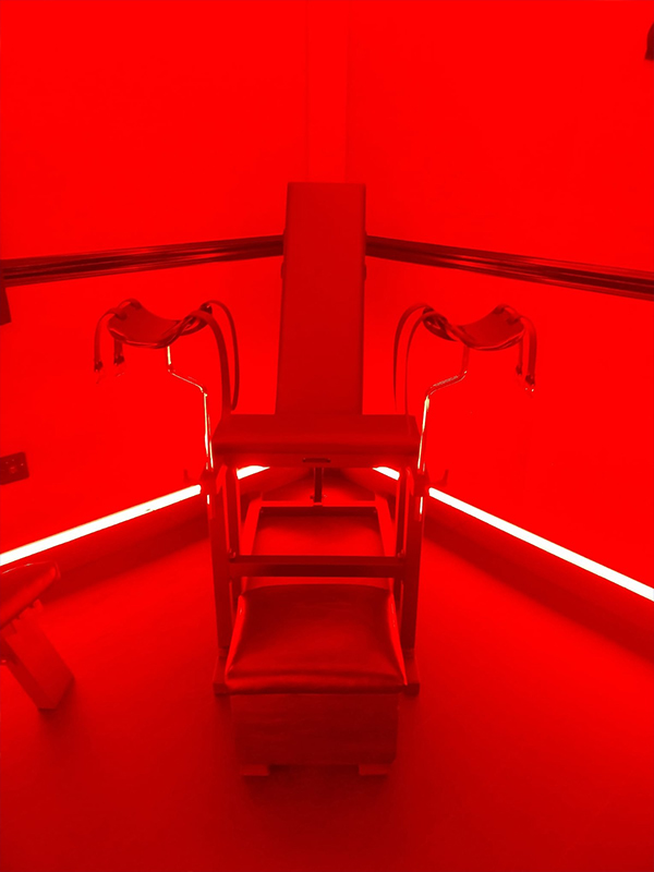 ambiance-rouge-love-room-bdsm-bungalow-plaisir